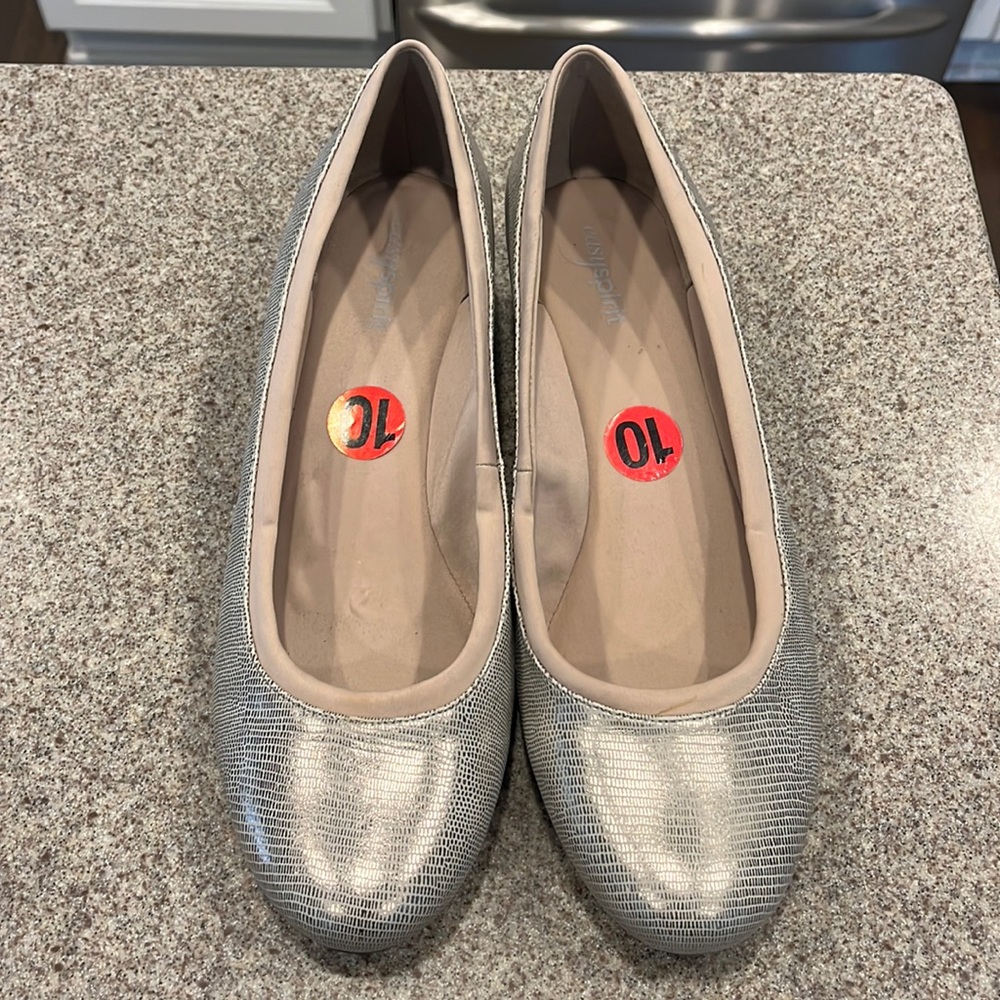 Easy Spirit Shoes